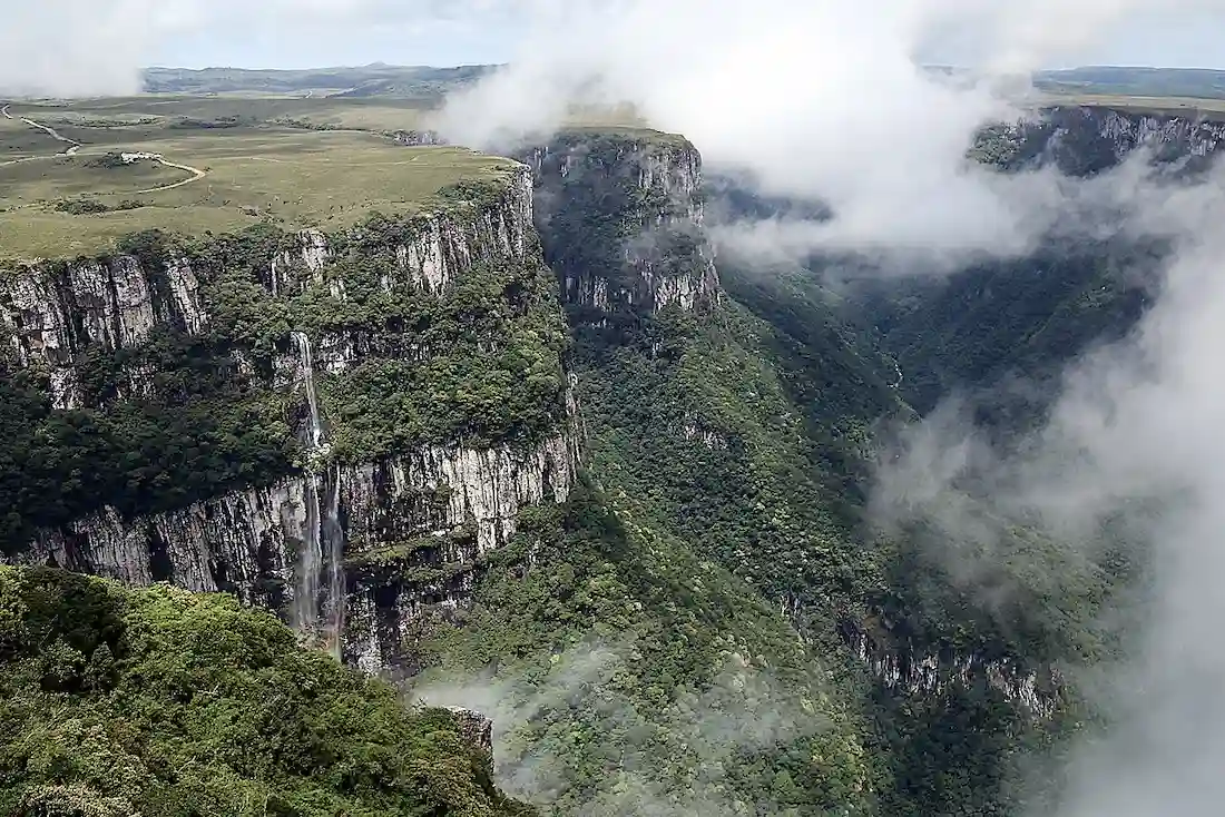 Canyon no Parque Nacional da Serra Geral em Cambará do Sul